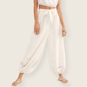 NWOT | Free People | Delilah Bell Pants | White | Size 4* | Waist 31 inch